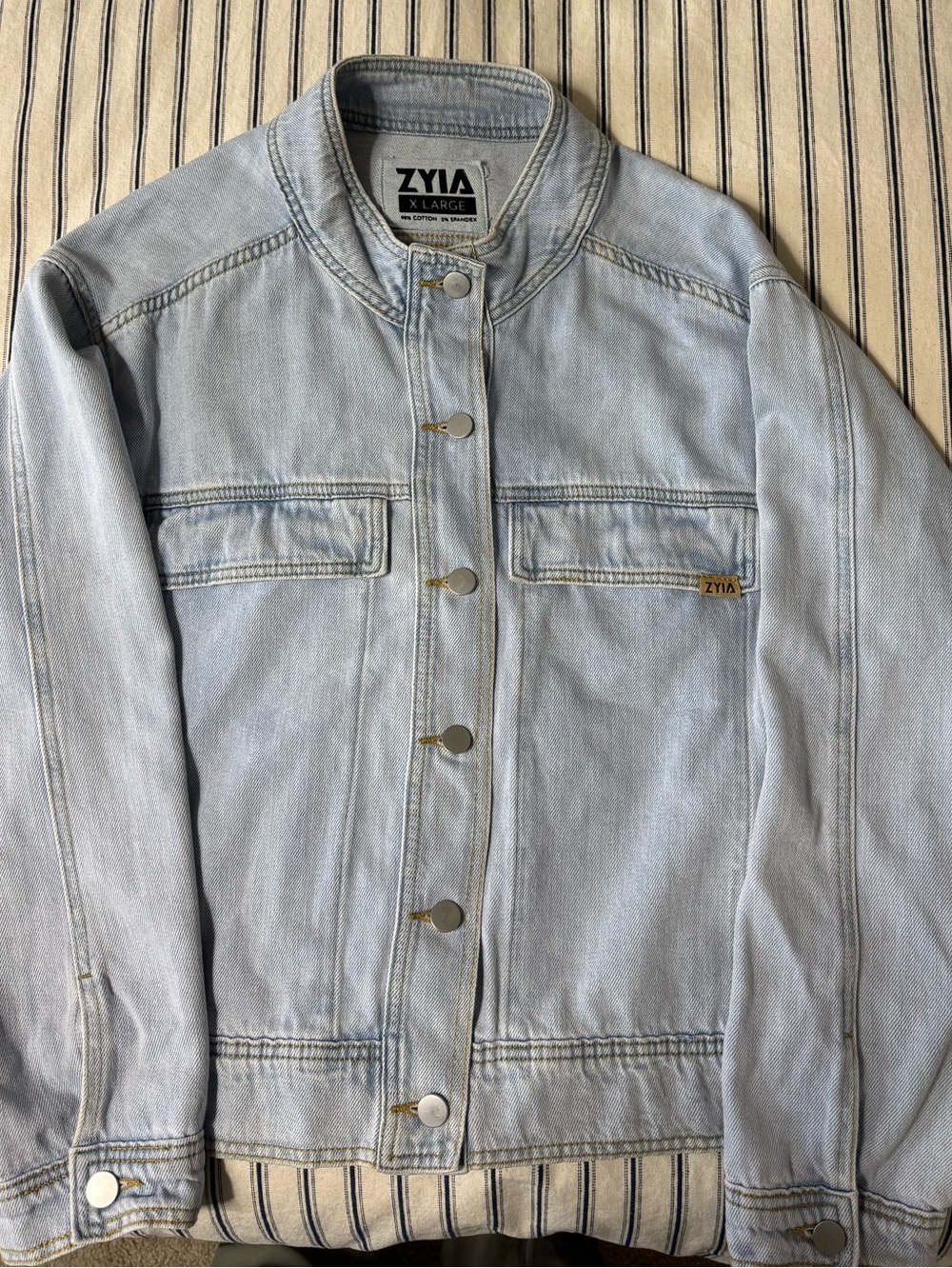 Zyia Cool Wash Crossroad Denim XL Jean jacket